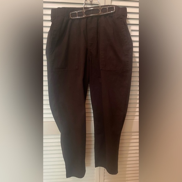 Women’s Gloria Vanderbilt utility pants. NWT. Size 10. - Picture 1 of 4